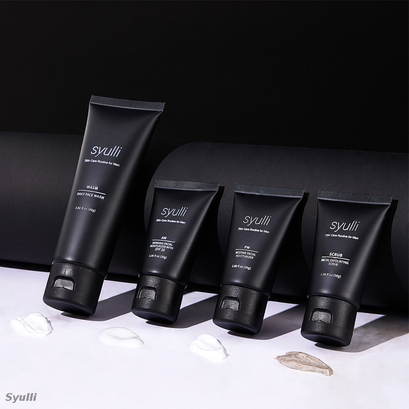 Sistema de cuidado de la piel para hombres Syulli (juego de 4 piezas): limpia, exfolia, hidrata durante el día y repara durante la noche.
